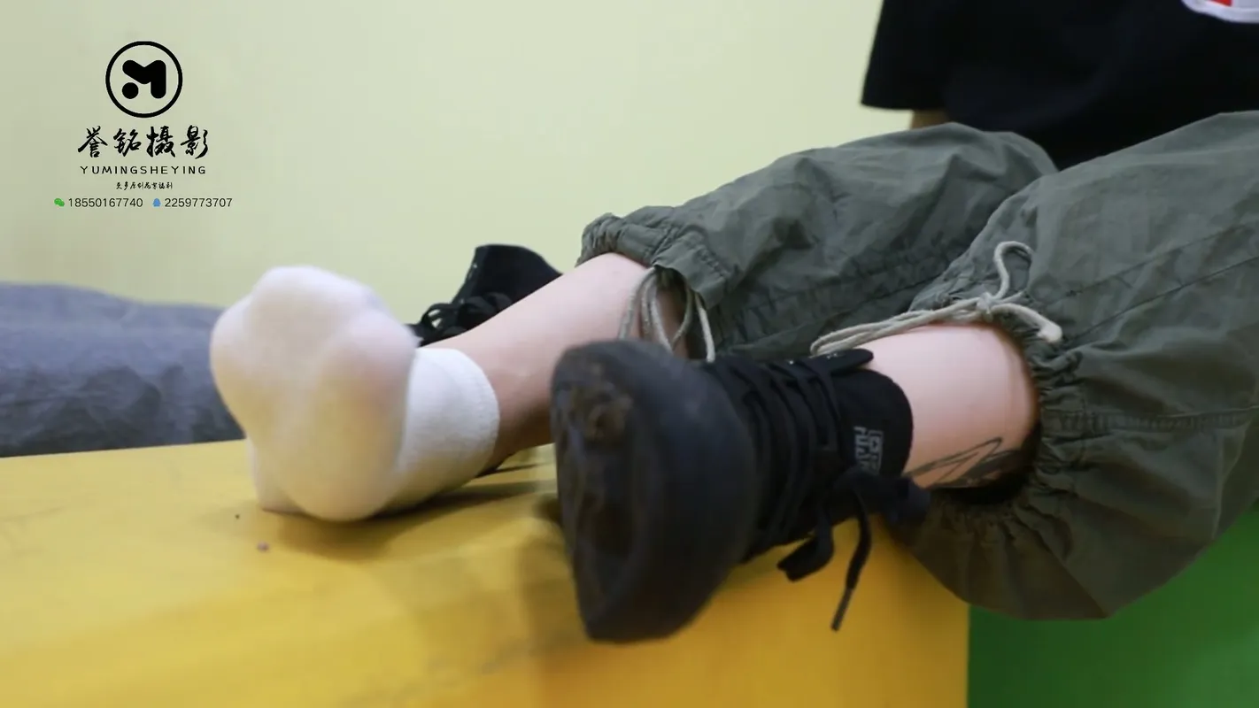 [誉铭传媒]袜足摄影 2019年 第八期挠脚作品 - 誉铭传媒